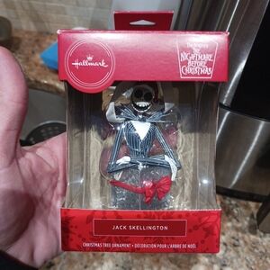 Hallmark 2020 Disney's "JACK SKELLINGTON" Nightmare Before Christmas Orn…